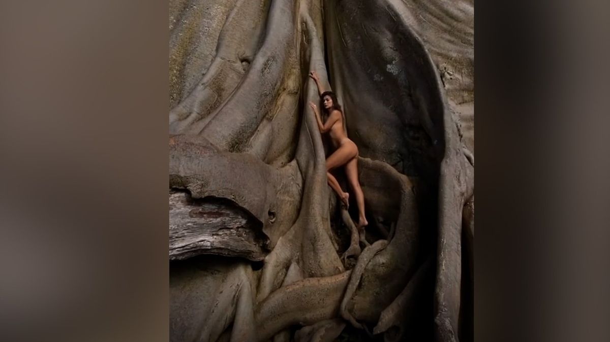 Turistka se na Bali vyfotila nahá. Její trest nemusí skončit u deportace